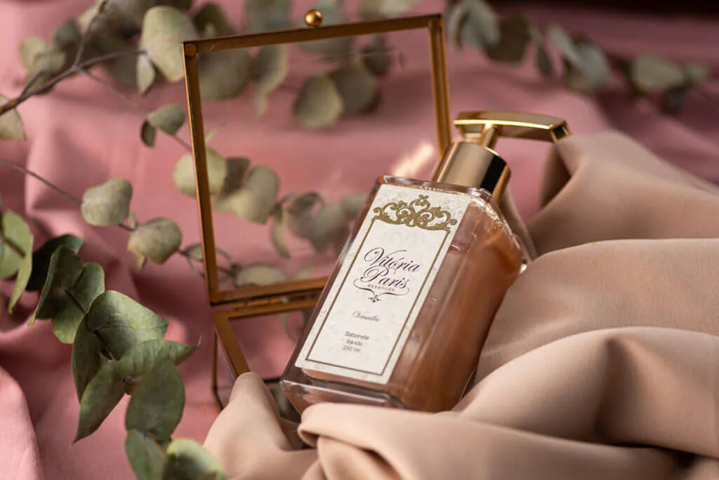 Fotografia de produto para Vitoria Paris Essences, foto 3 de 7