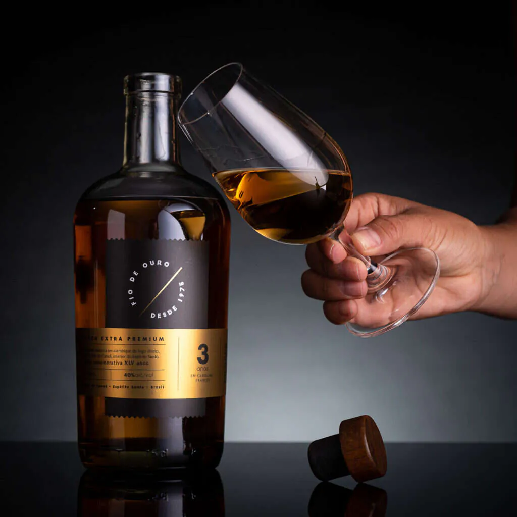 Fotografia de produto para Cachaça Fio de Ouro, foto 3 de 15