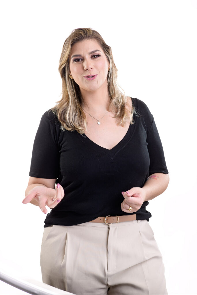 Retrato corporativo para Mariana Queiroz, foto 4 de 10