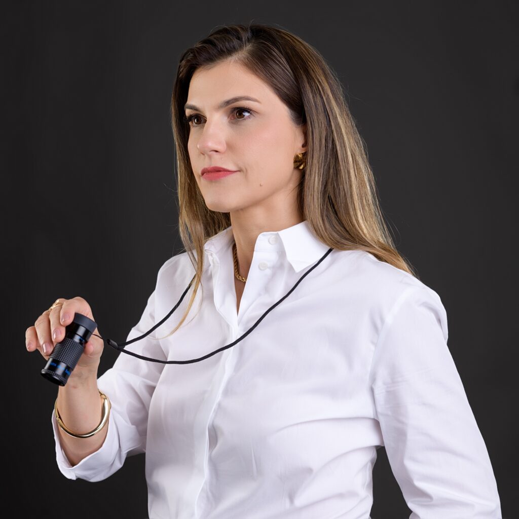 Retrato corporativo para Dra. Hellen Bremenkamp Ceotto, foto 4 de 14