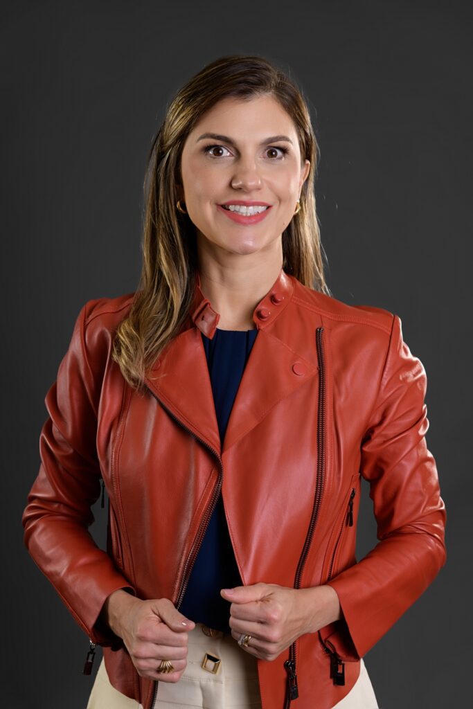 Retrato corporativo para Dra. Hellen Bremenkamp Ceotto, foto 14 de 14