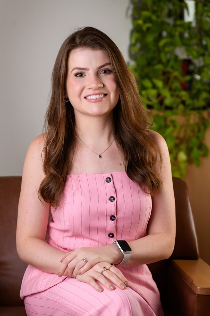 Retrato corporativo para Dra Luciana Mota Alves, foto 3 de 13