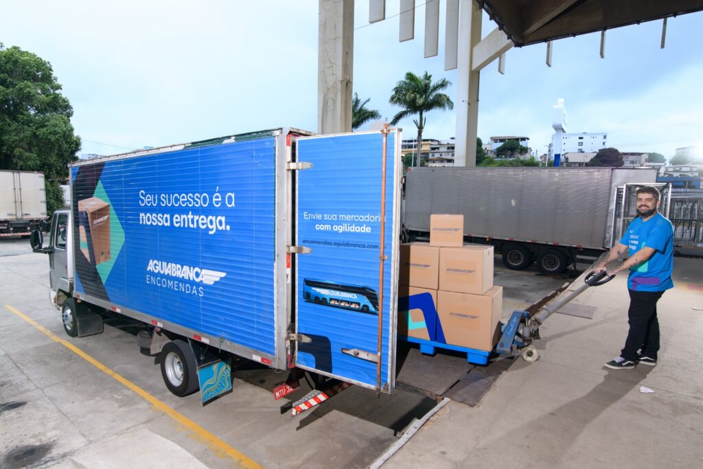 Fotografia publicitária para Águia Branca Encomendas, foto 12 de 12